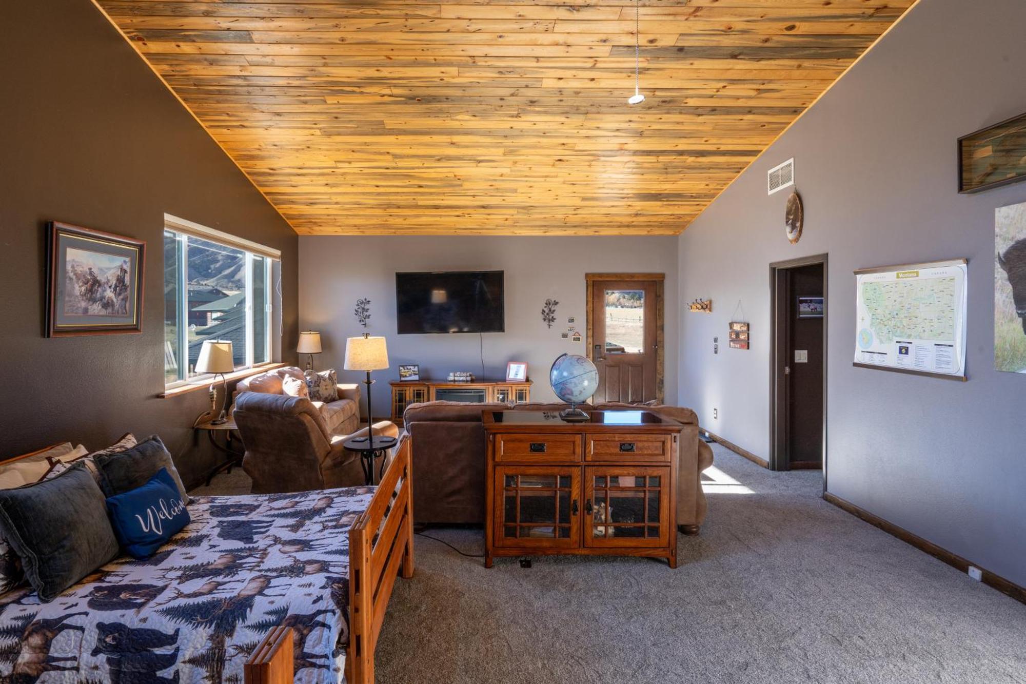Bison Lodge - Lg Home - 2 Bedrooms - Less Than 5 Miles To Yellowstone North Entrance, Sleeps Up To 8 Gardiner Exterior foto